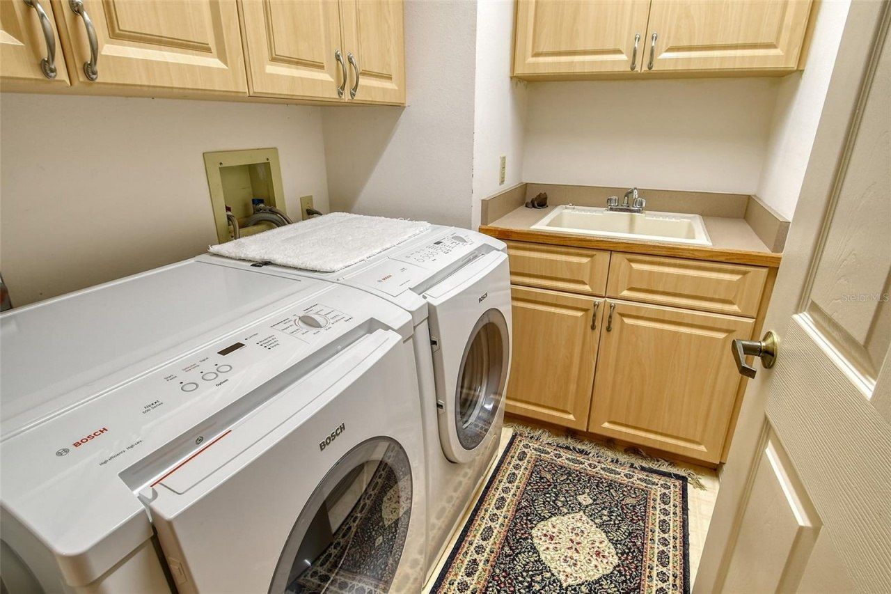 3416 W Chelmsford Court, Unit 2, Sarasota, FL 34235 Photo
