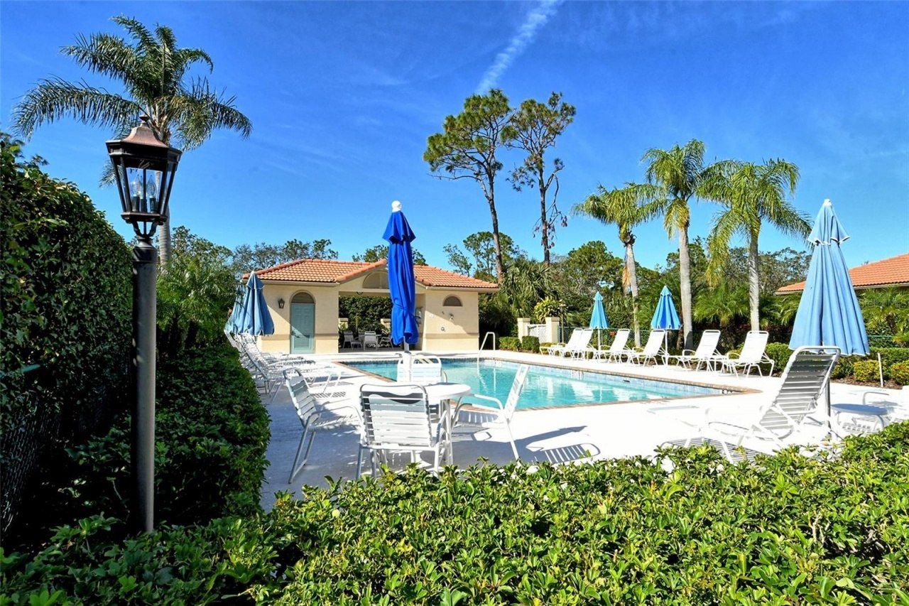 3416 W Chelmsford Court, Unit 2, Sarasota, FL 34235 Photo