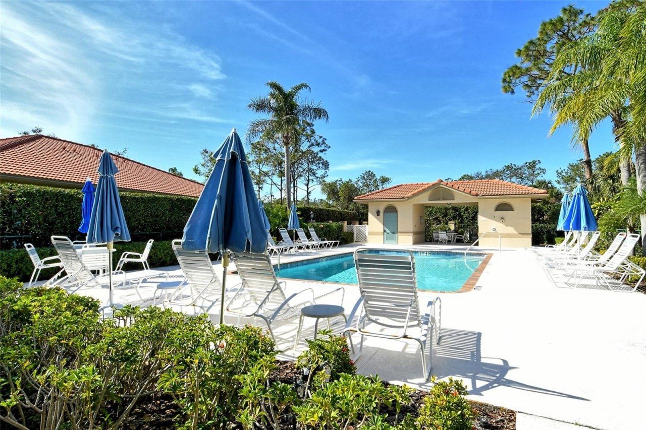 3416 W Chelmsford Court, Unit 2, Sarasota, FL 34235 Photo