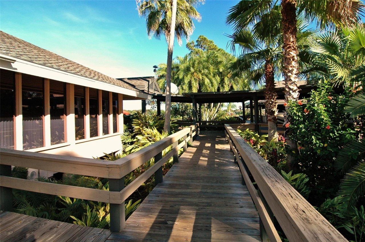 3416 W Chelmsford Court, Unit 2, Sarasota, FL 34235 Photo