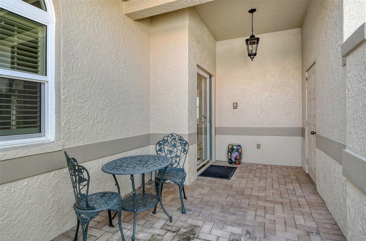 3416 W Chelmsford Court, Unit 2, Sarasota, FL 34235 Photo
