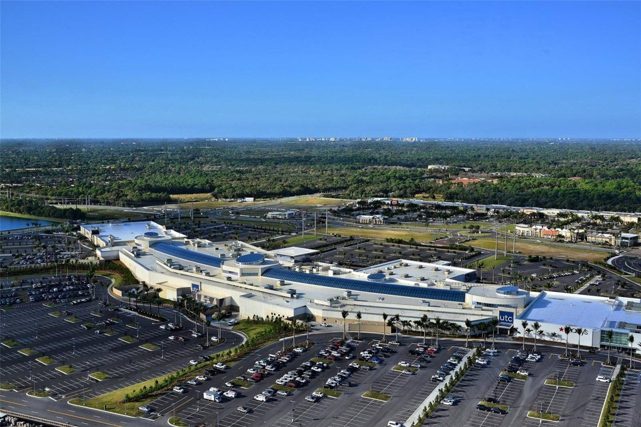 3416 W Chelmsford Court, Unit 2, Sarasota, FL 34235 Photo