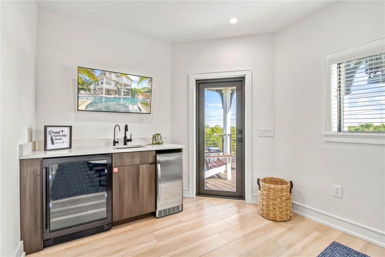 171 Mckinley Drive, Sarasota, FL 34236 Photo