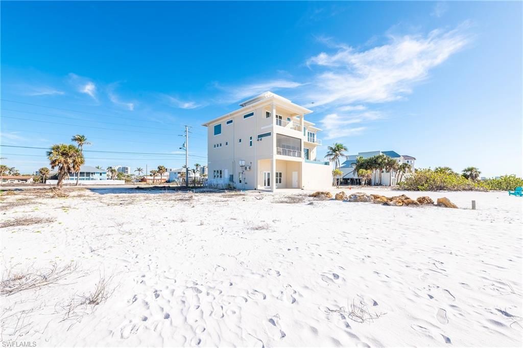 8030 Estero Blvd, Fort Myers Beach, FL 33931 Photo