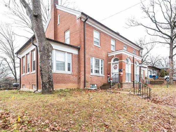 205 Grover Road, St Louis, MO 63125