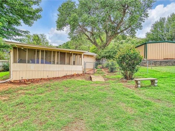 20746 E 1460 Road, Unit 57, Lone Wolf, OK 73655