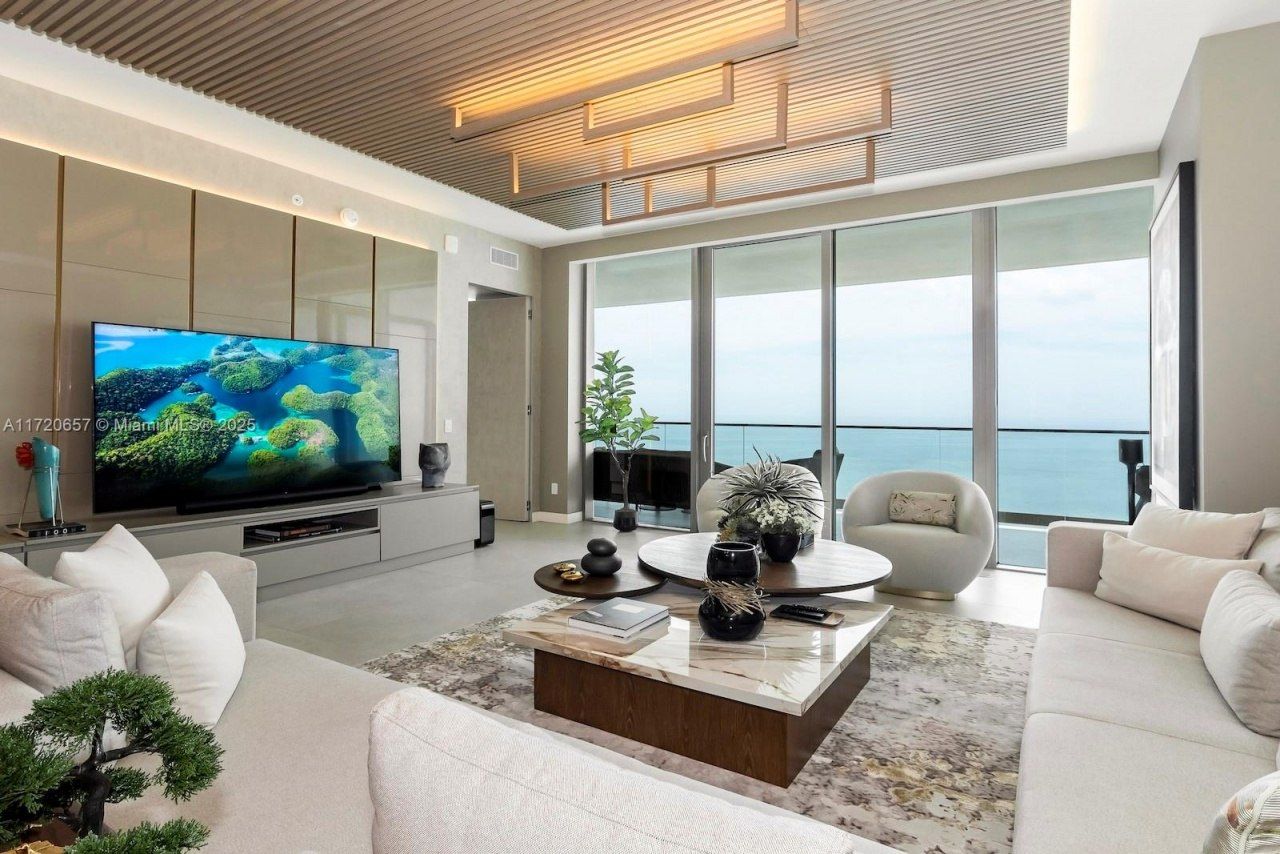 18975 Collins Ave, Unit 4102, Sunny Isles Beach, FL 33160 Photo