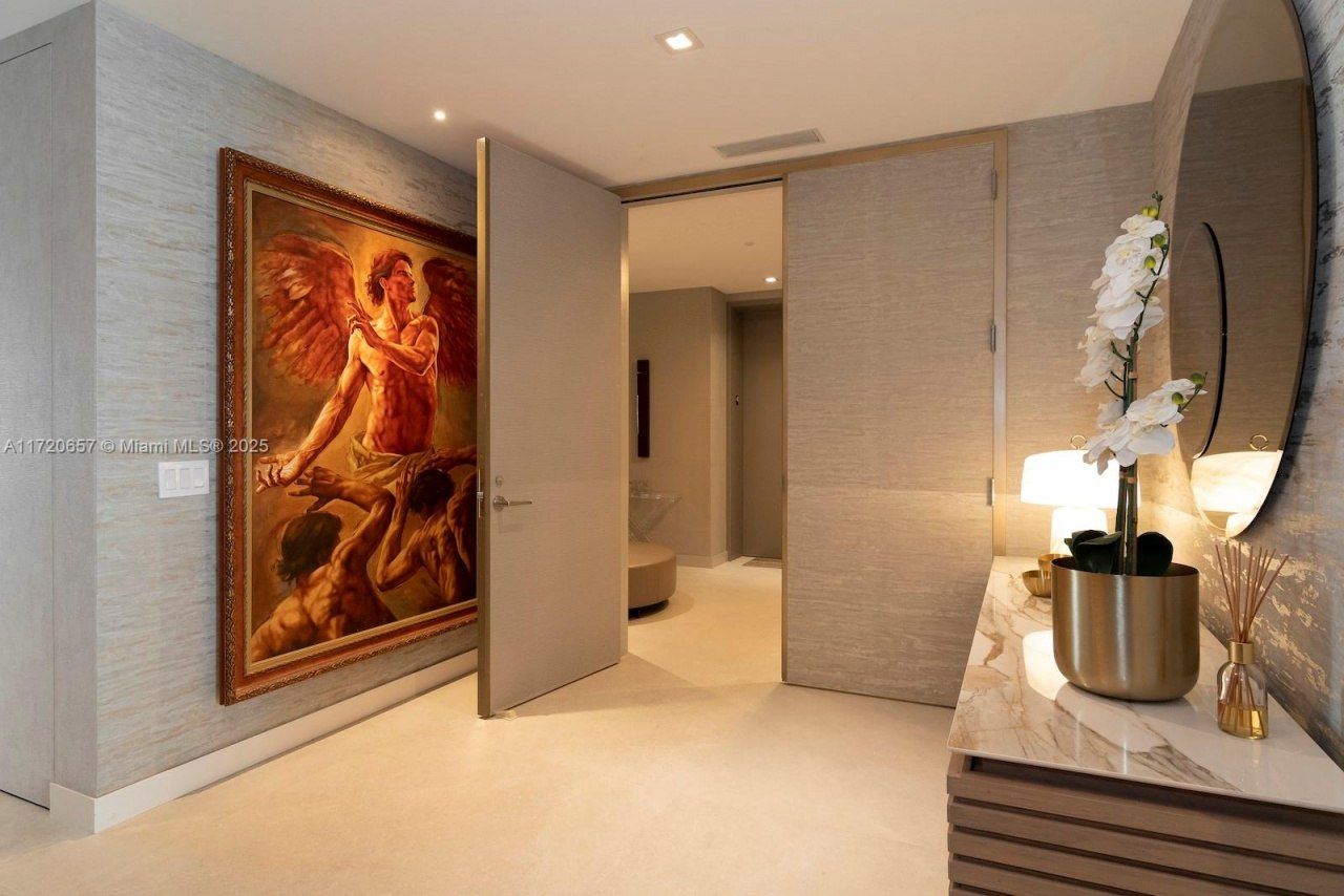 18975 Collins Ave, Unit 4102, Sunny Isles Beach, FL 33160 Photo