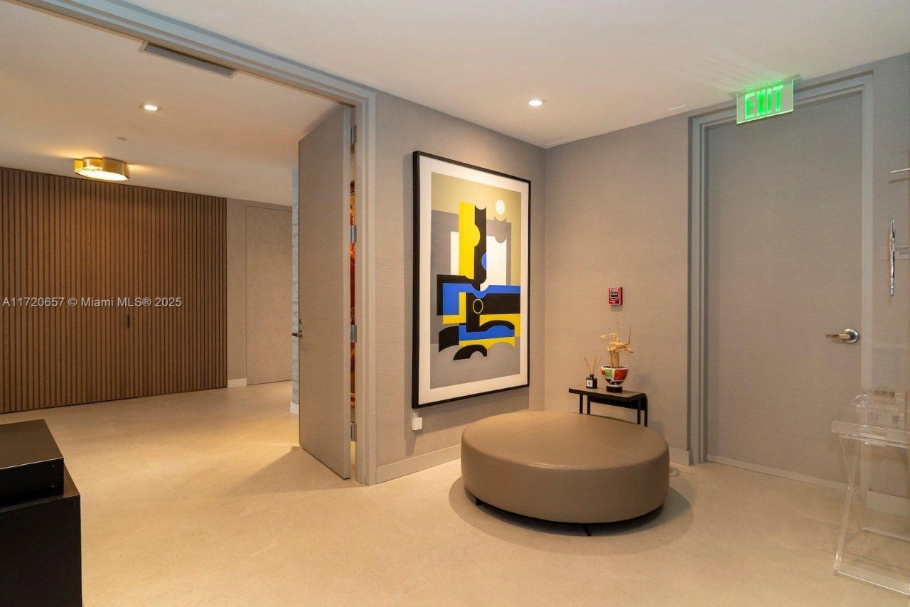 18975 Collins Ave, Unit 4102, Sunny Isles Beach, FL 33160 Photo