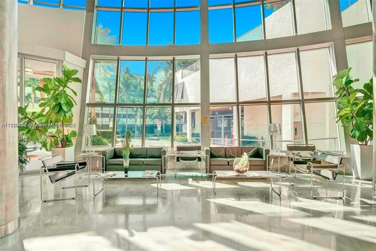 3029 NE 188th St, Unit 301, Aventura, FL 33180 Photo