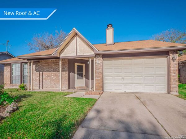 7903 Forest Cabin, Live Oak, TX 78233