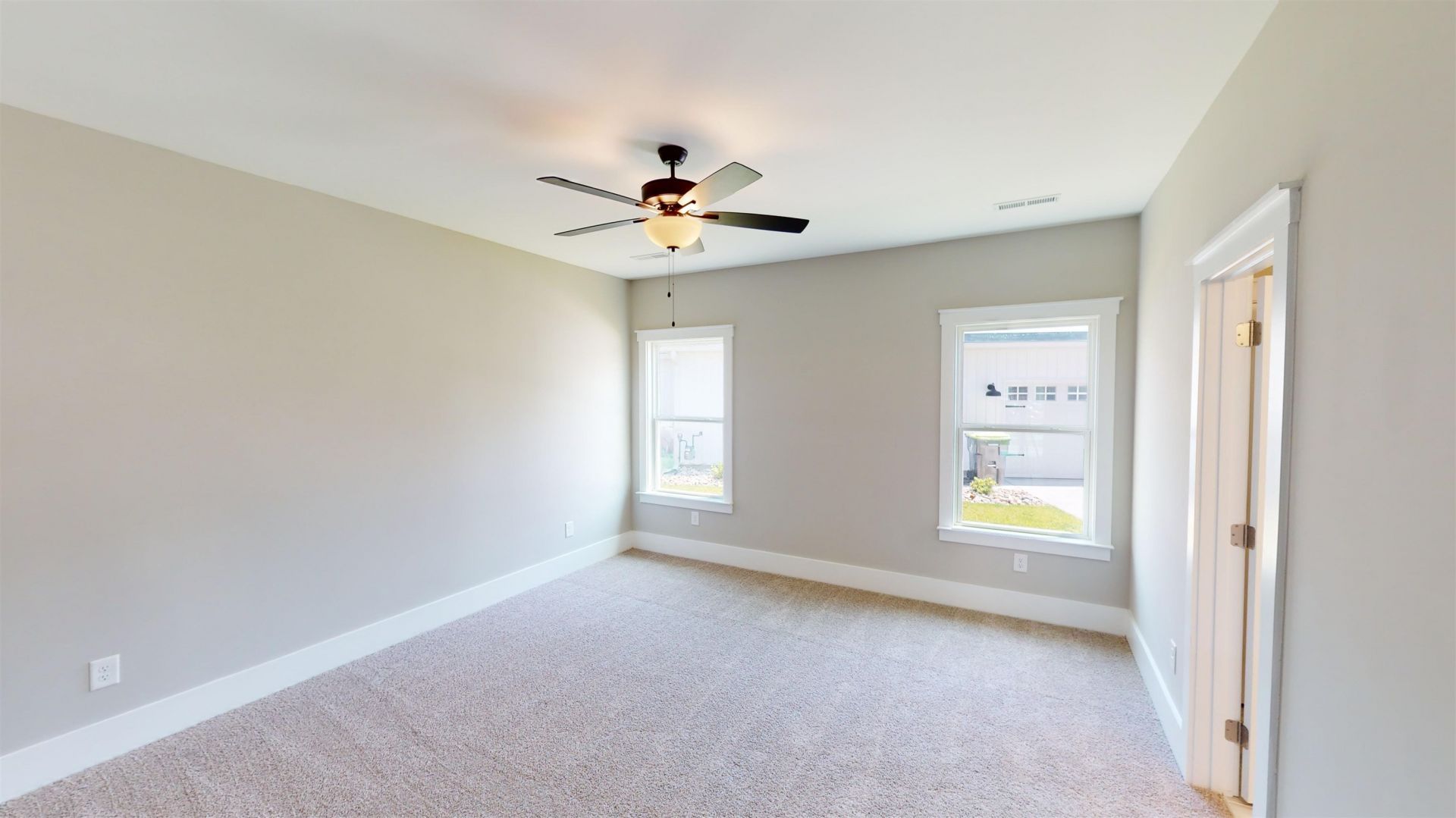 2220 Pettus Way Photo 11