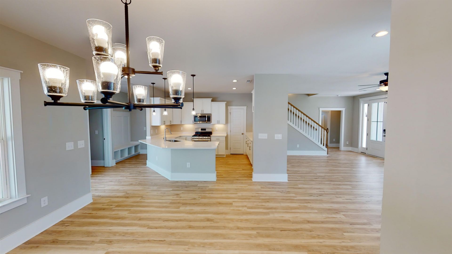 2220 Pettus Way Photo 4