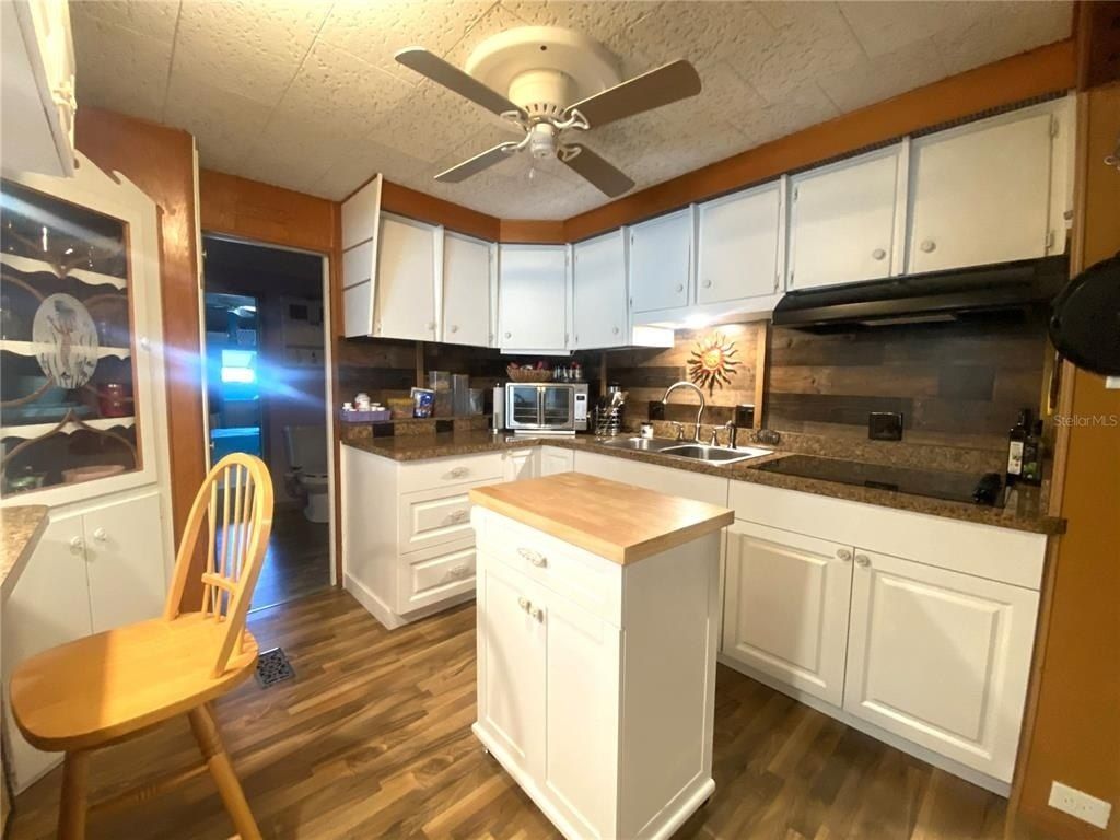 2307 New York Avenue, Bradenton, FL 34207 Photo