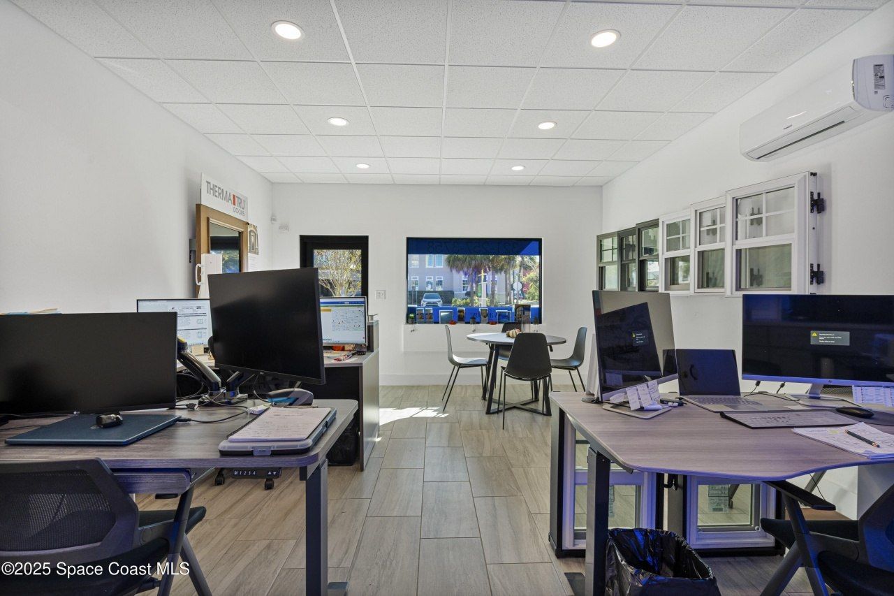 620 E New Haven Avenue, Melbourne, FL 32901 Photo