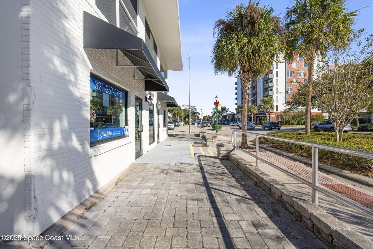 620 E New Haven Avenue, Melbourne, FL 32901 Photo