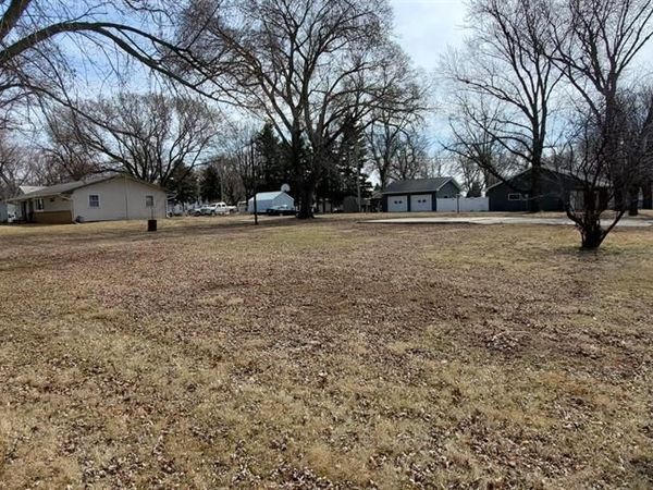 103 N 1st Street, Ida Grove, IA 51445
