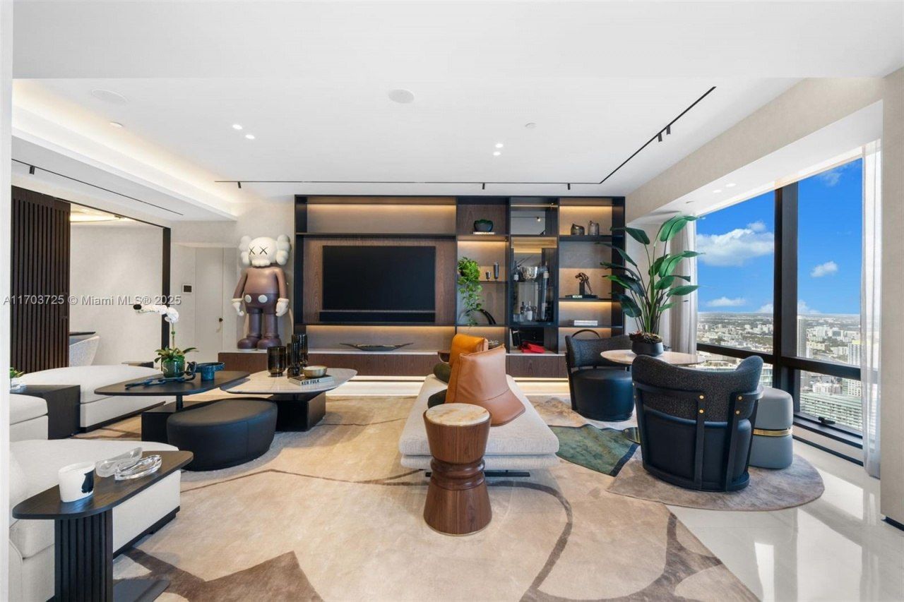 1425 Brickell Ave, Unit 66D-66E, Miami, FL 33131 Photo