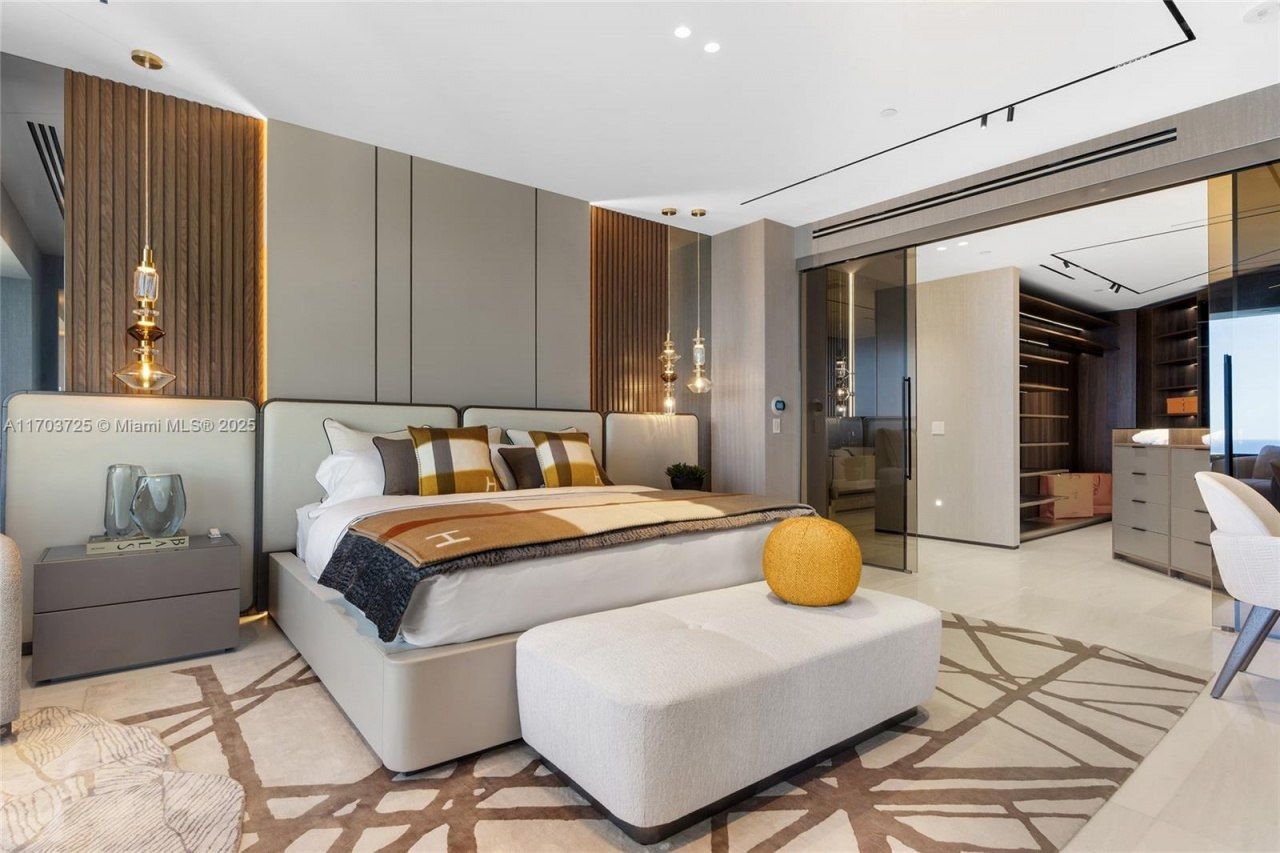 1425 Brickell Ave, Unit 66D-66E, Miami, FL 33131 Photo