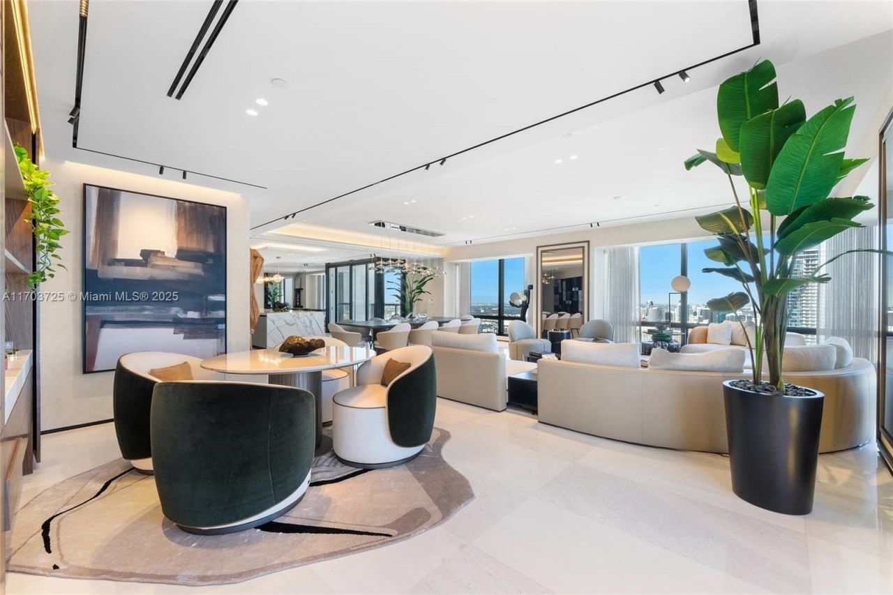 1425 Brickell Ave, Unit 66D-66E, Miami, FL 33131 Photo