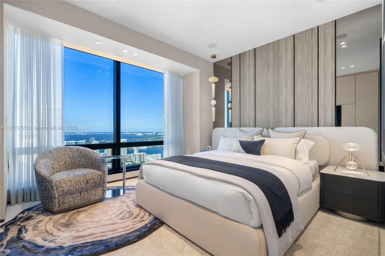 1425 Brickell Ave, Unit 66D-66E, Miami, FL 33131 Photo