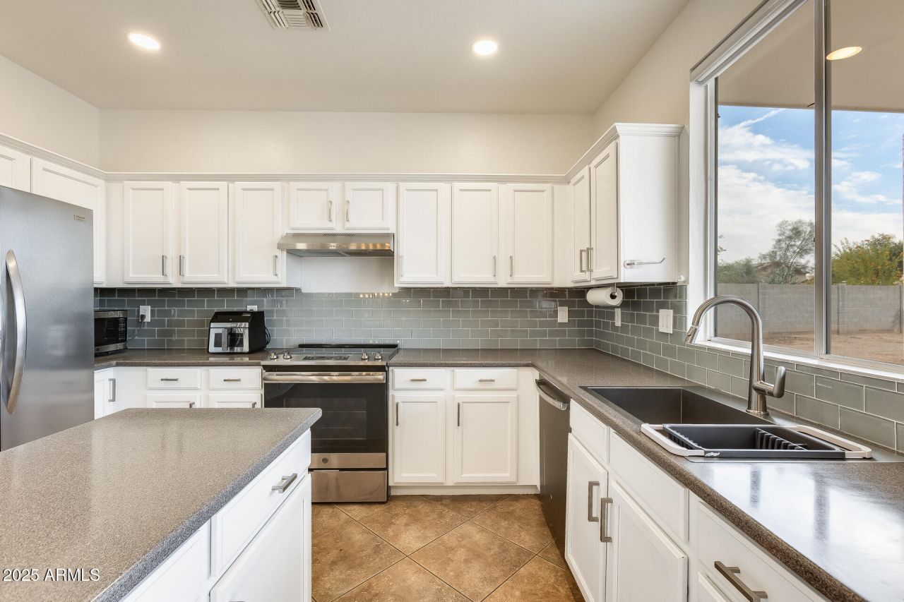 14614 N 153rd Court, Surprise, AZ 85379 Main Photo