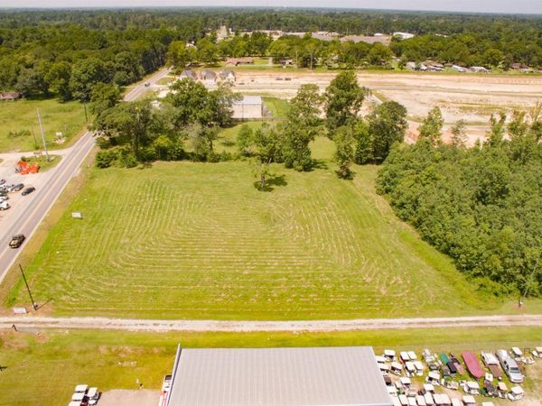 8611 Florida Blvd, Denham Springs, LA 70726