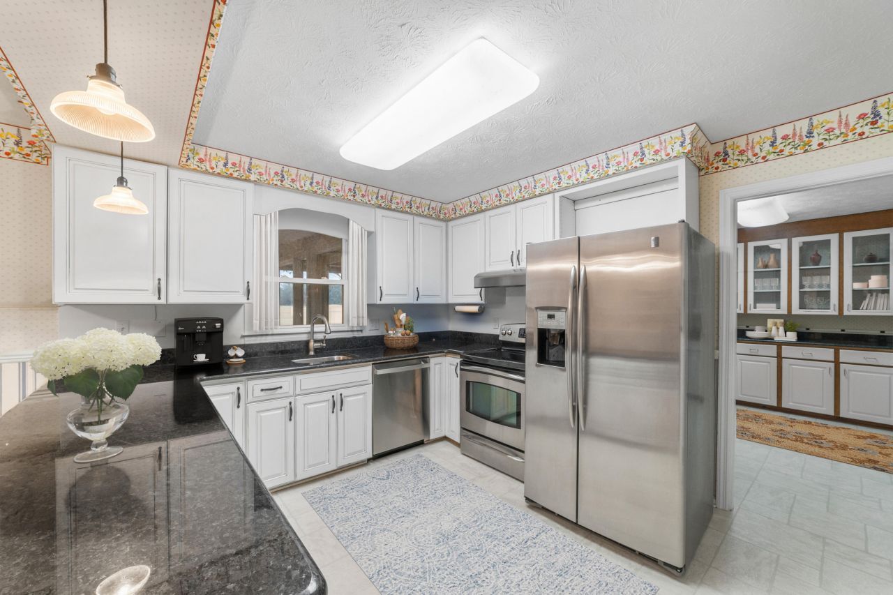 2091 NW Griffith Drive Photo 13