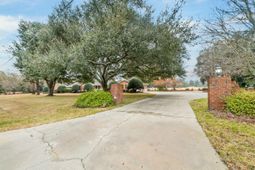 2091 NW Griffith Drive photo 4