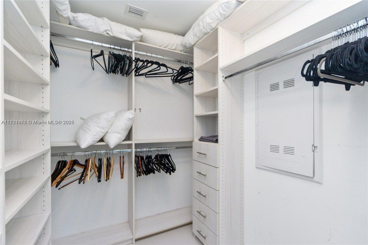 501 NE 31st St, Unit 2109, Miami, FL 33137 Photo