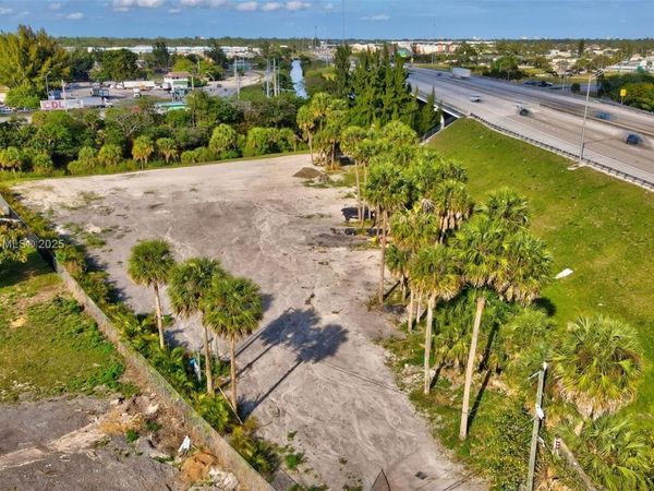 7601 Ellen Ln, West Palm Beach, FL 33411