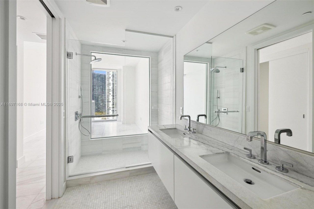 700 NE 26th Terr, Unit 2306, Miami, FL 33137 Photo