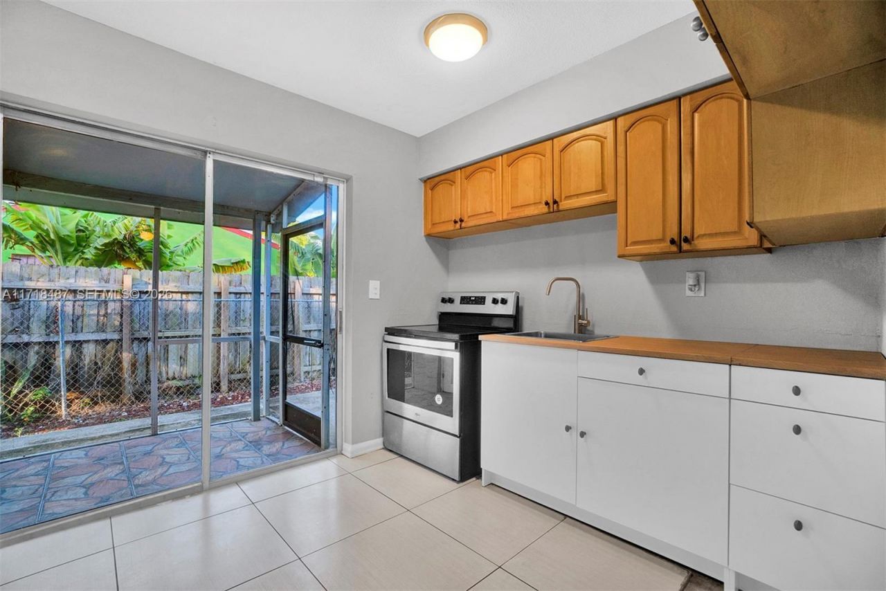 1515 NW 2nd Ave, Fort Lauderdale, FL 33311 Photo