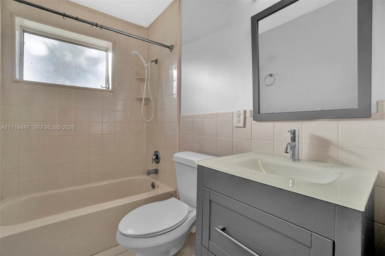 1515 NW 2nd Ave, Fort Lauderdale, FL 33311 Photo