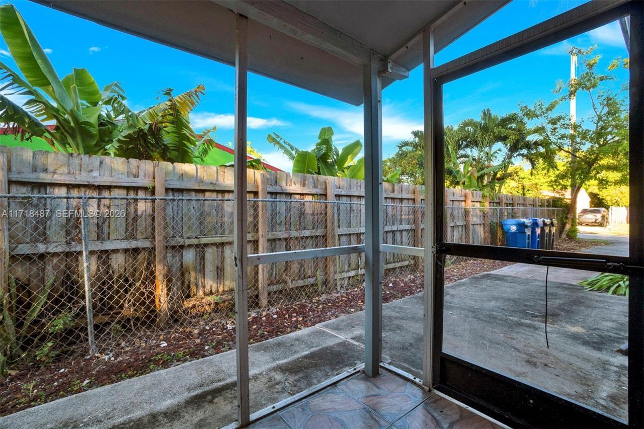 1515 NW 2nd Ave, Fort Lauderdale, FL 33311 Photo