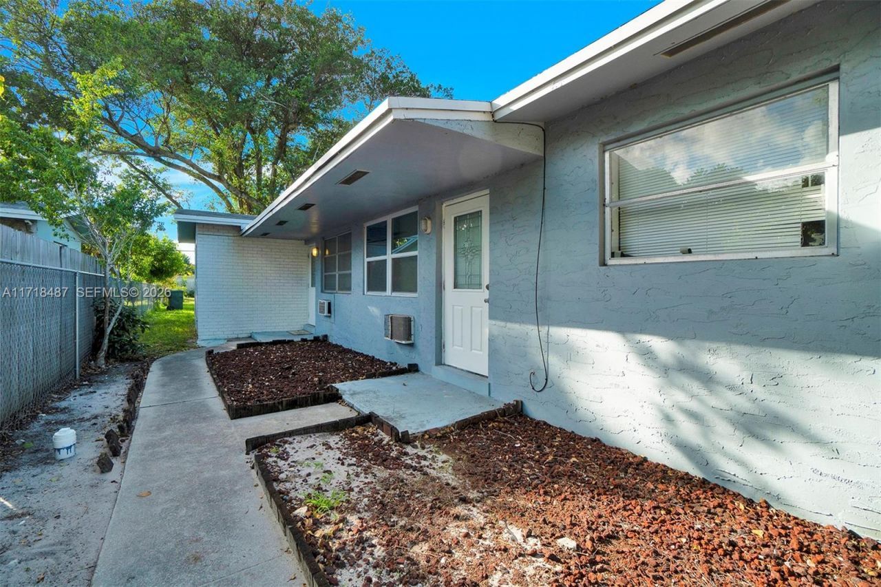1515 NW 2nd Ave, Fort Lauderdale, FL 33311 Photo