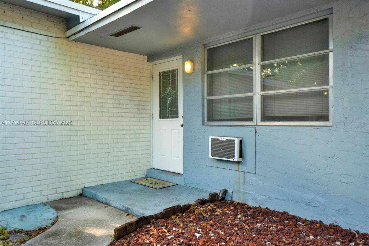 1515 NW 2nd Ave, Fort Lauderdale, FL 33311 Photo