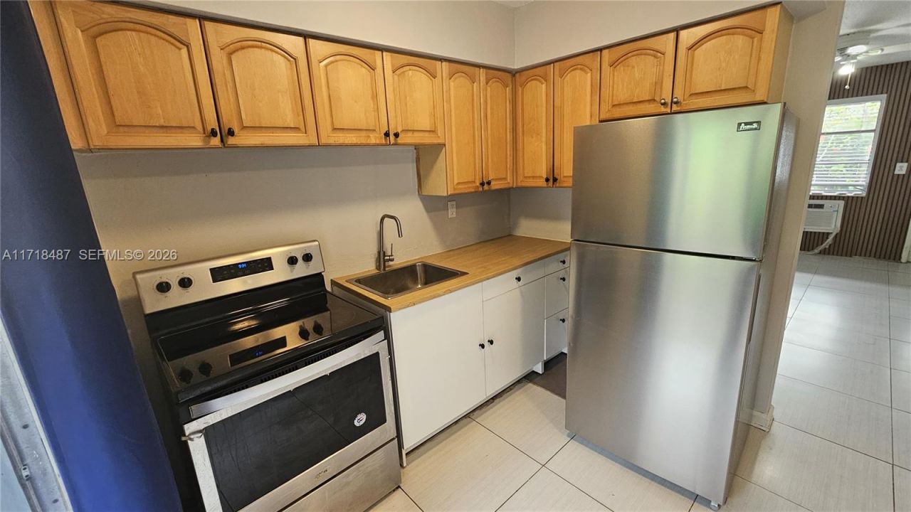 1515 NW 2nd Ave, Fort Lauderdale, FL 33311 Photo