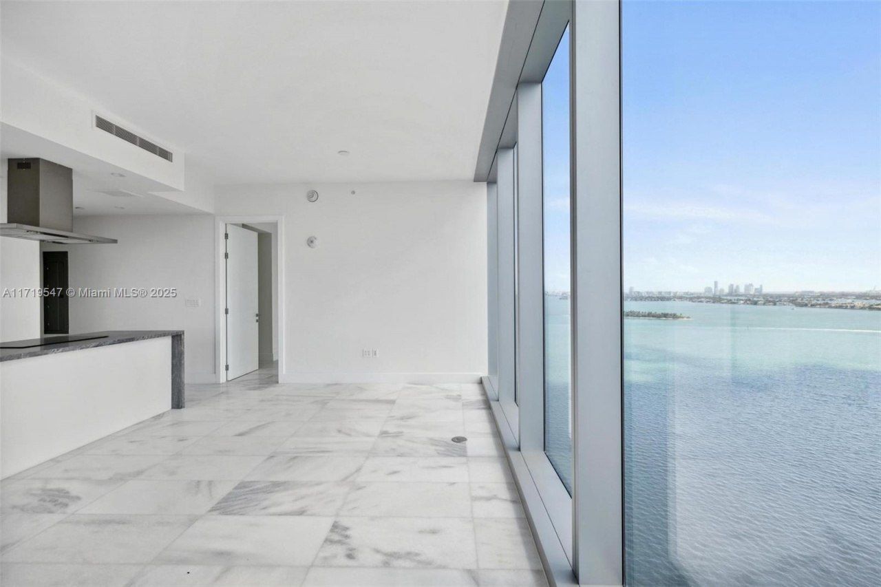 700 NE 26th Terr, Unit 2305, Miami, FL 33137 Photo