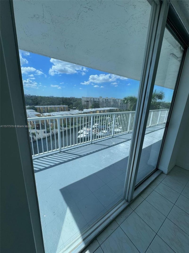 1800 NW 24th Ave, Unit 901, Miami, FL 33125 Photo