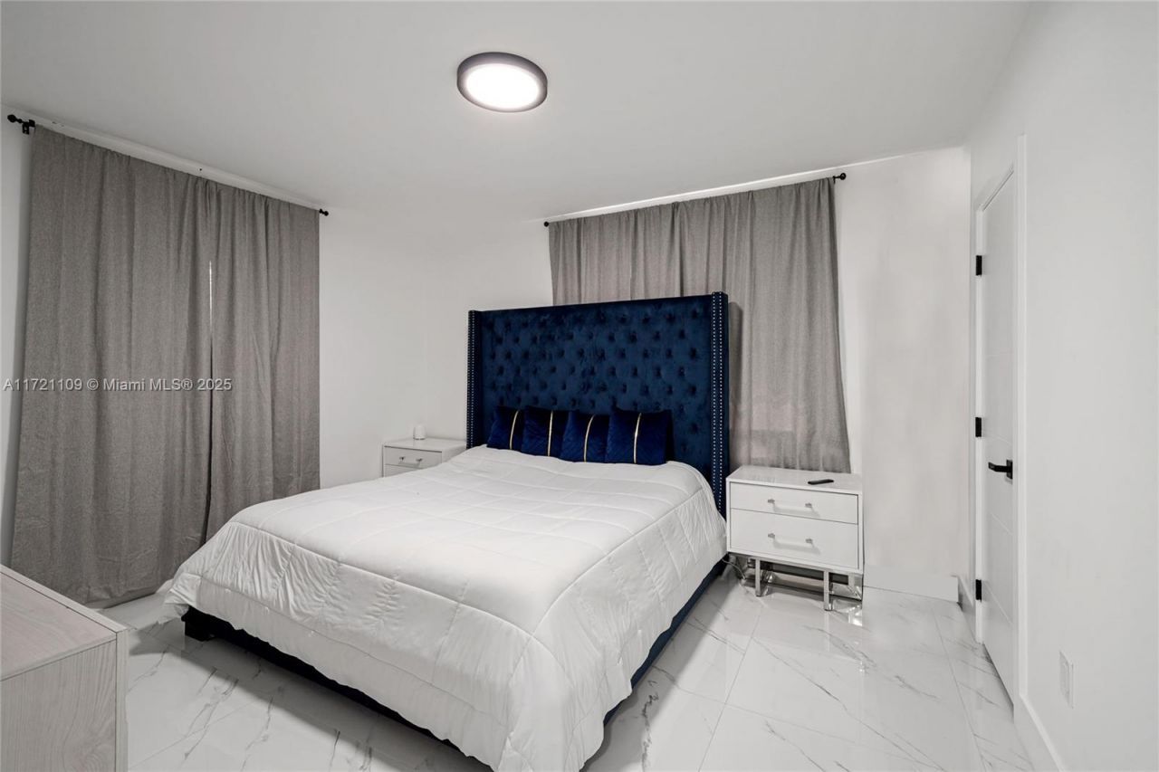 571 Raven Ave, Miami Springs, FL 33166 Photo