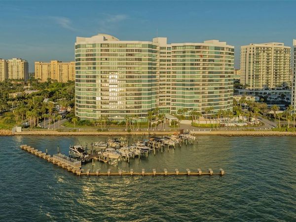 988 BLVD OF THE ARTS, Unit 311, SARASOTA, FL 34236