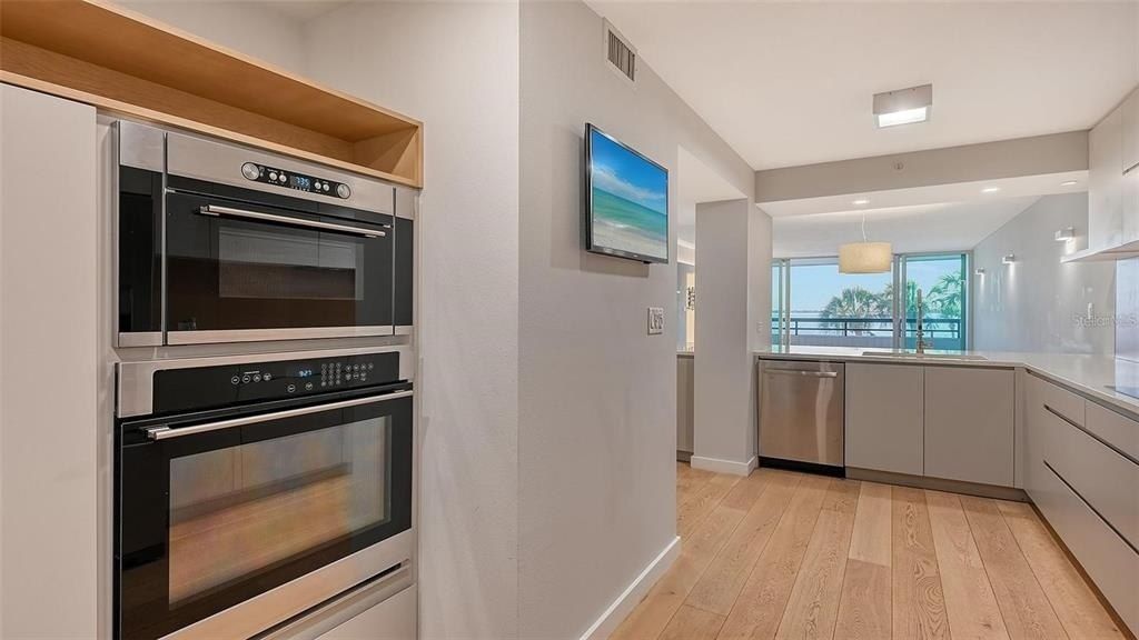 988 Blvd Of The Arts, Unit 311, Sarasota, FL 34236 Photo