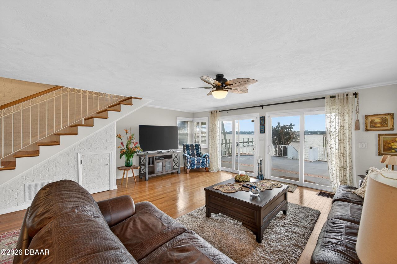 482 Riverside Drive, Ormond Beach, FL 32176 Photo