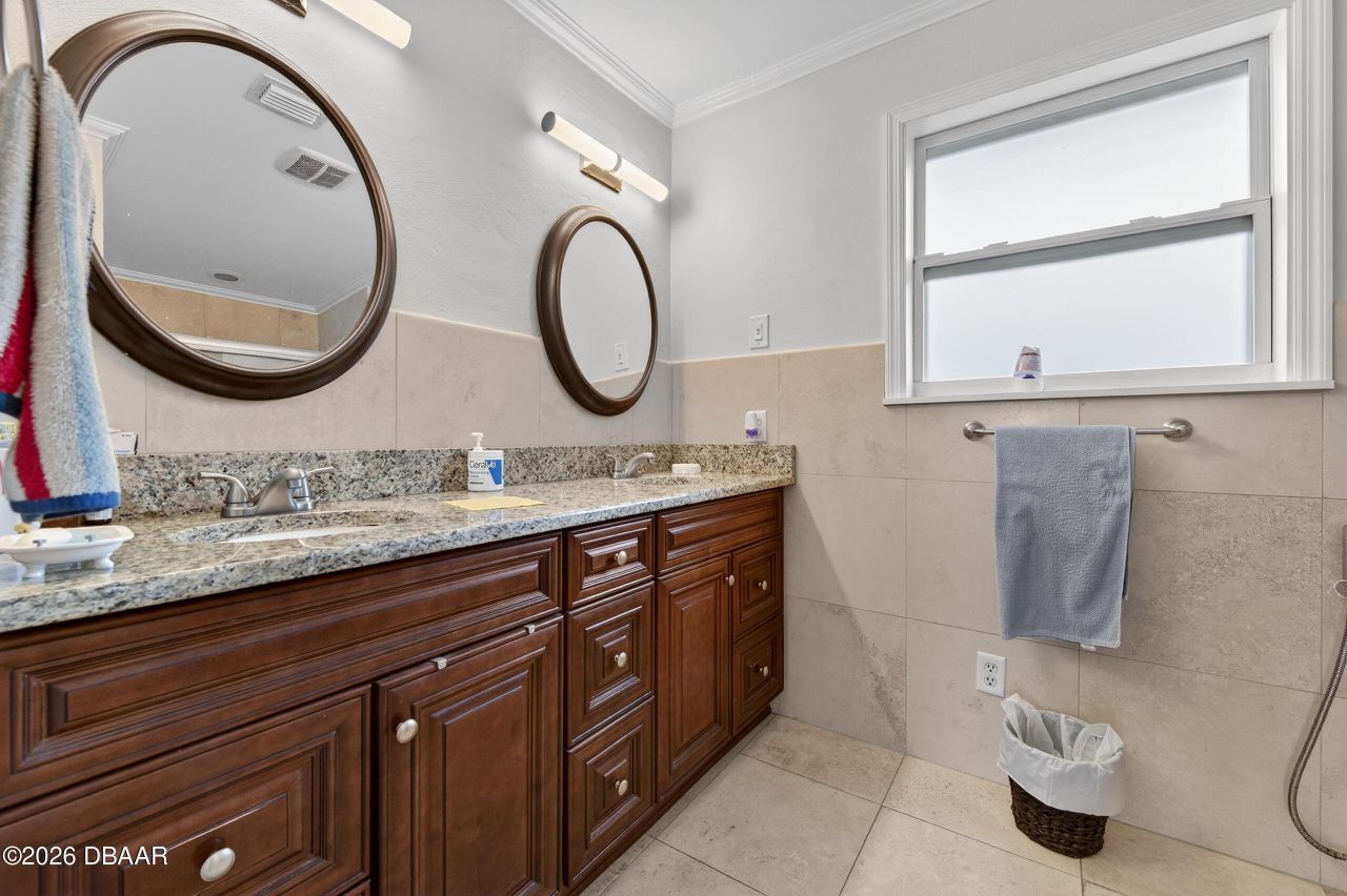 482 Riverside Drive, Ormond Beach, FL 32176 Photo
