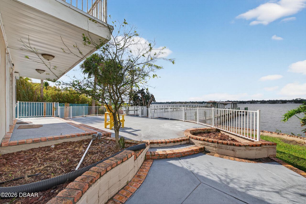 482 Riverside Drive, Ormond Beach, FL 32176 Photo