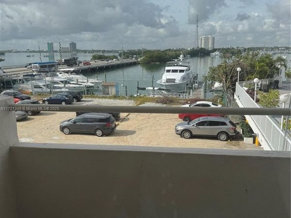 7904 West Dr, Unit 204, North Bay Village, FL 33141