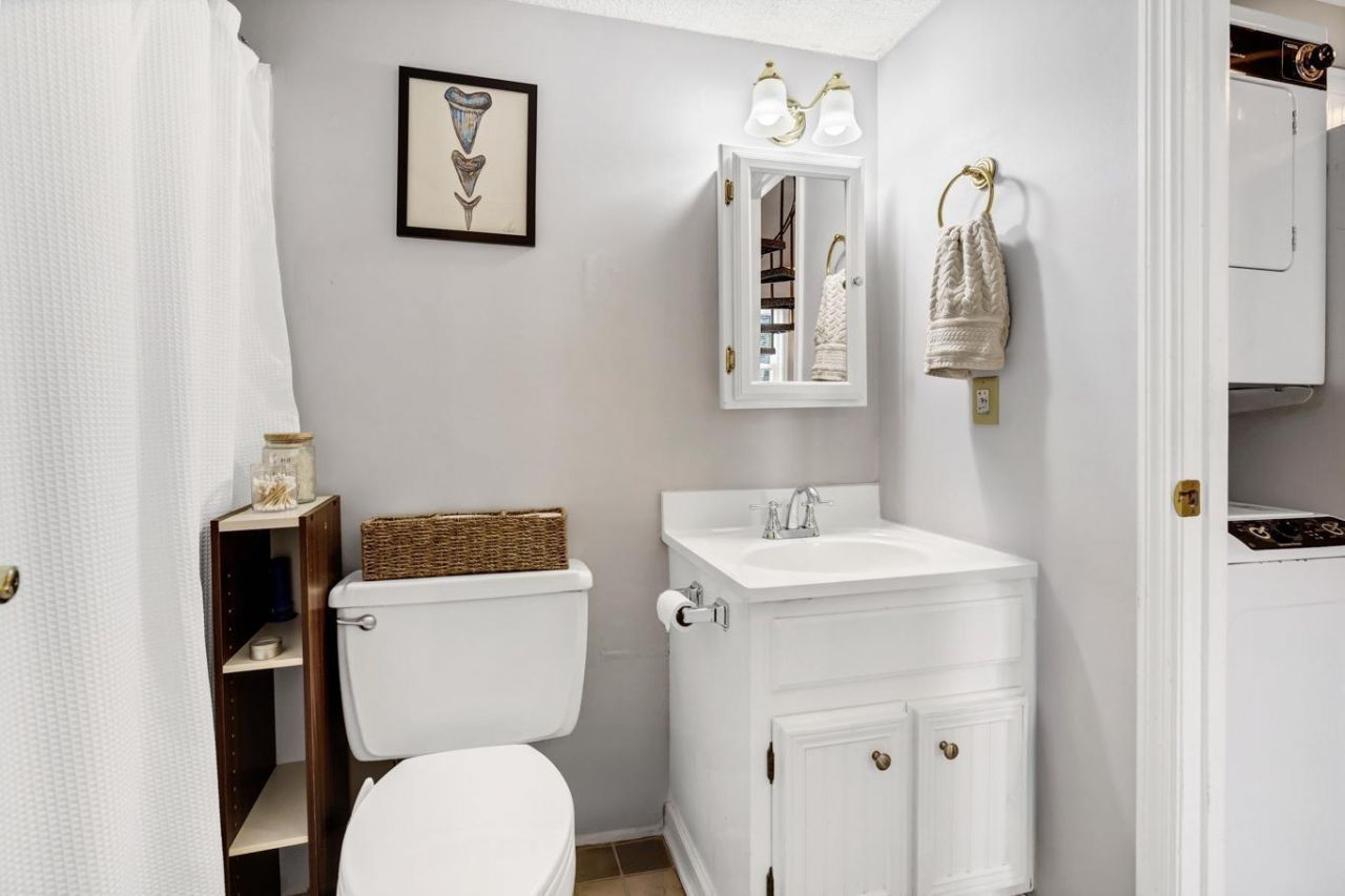 279 Driftwood Lane Photo 6