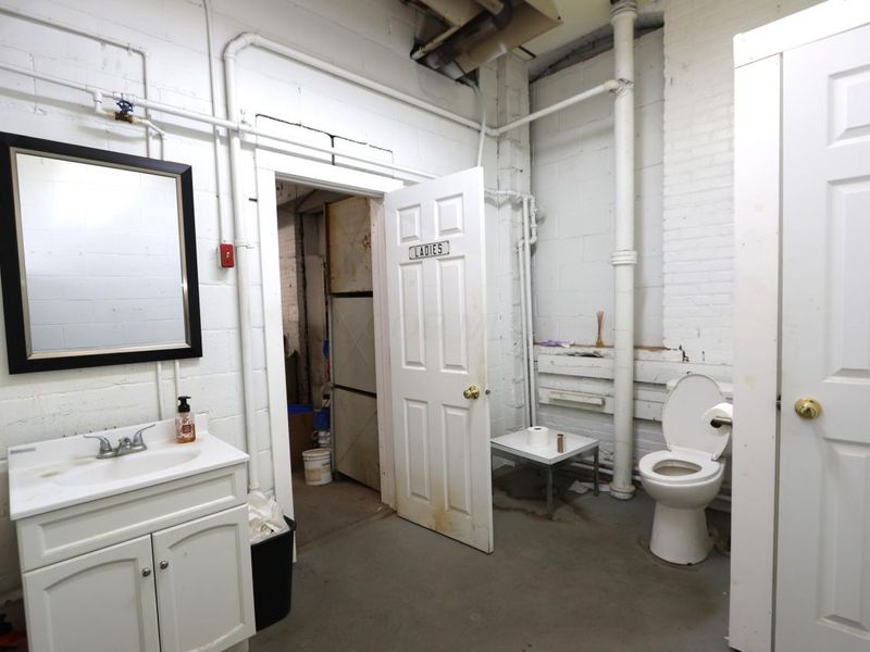 202 W Livingston Avenue, Crestline, OH 44827 Photo 29