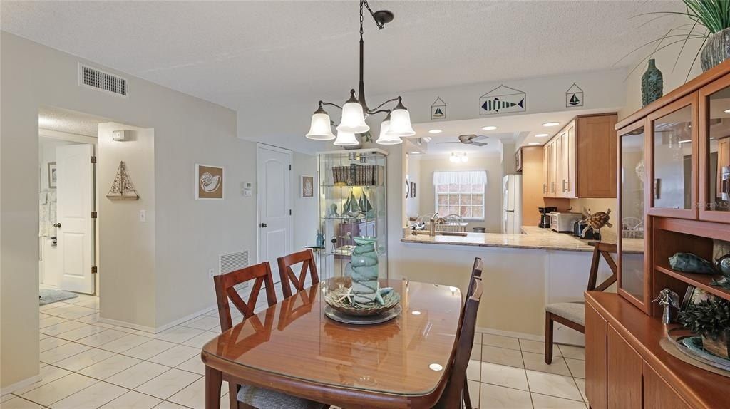 1109 Edgewater Circle, Unit 1109, Bradenton, FL 34209 Photo